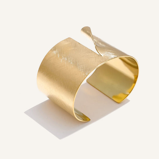 Wide Brushed Cuff Bracelet gold tone – Charmhabit