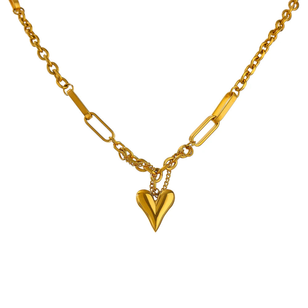 Goudkleurige hartketting met twee soorten schakels