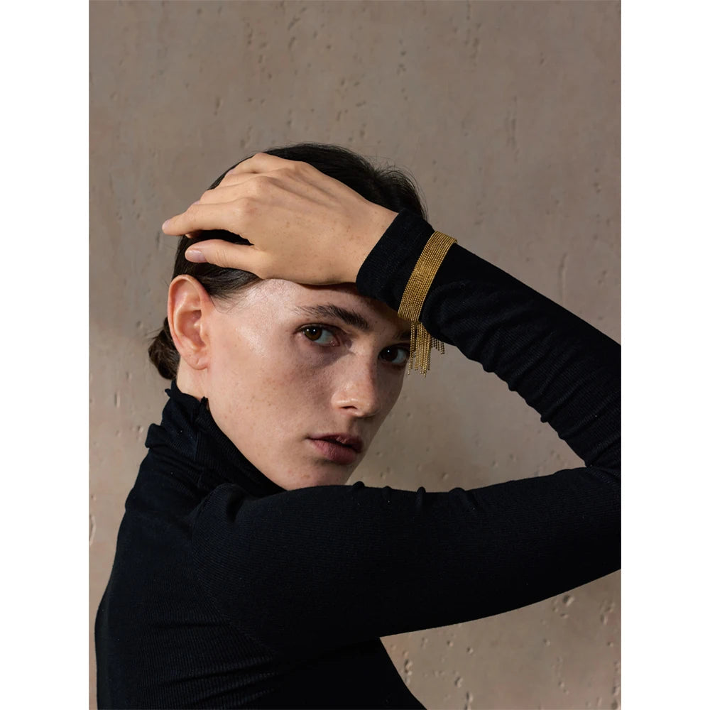 Cuff bracelet with chain tassels worn – Charmhabit