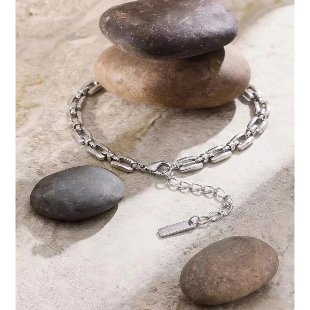 Chunky link bracelet, styled shot – Charmhabit