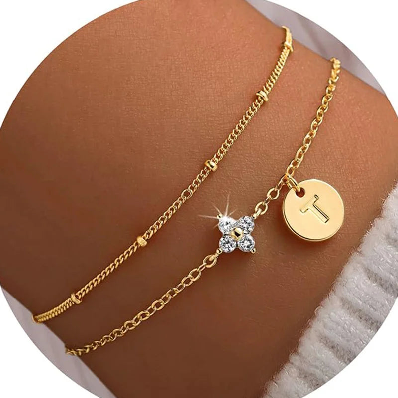 Klaverarmband met letter T