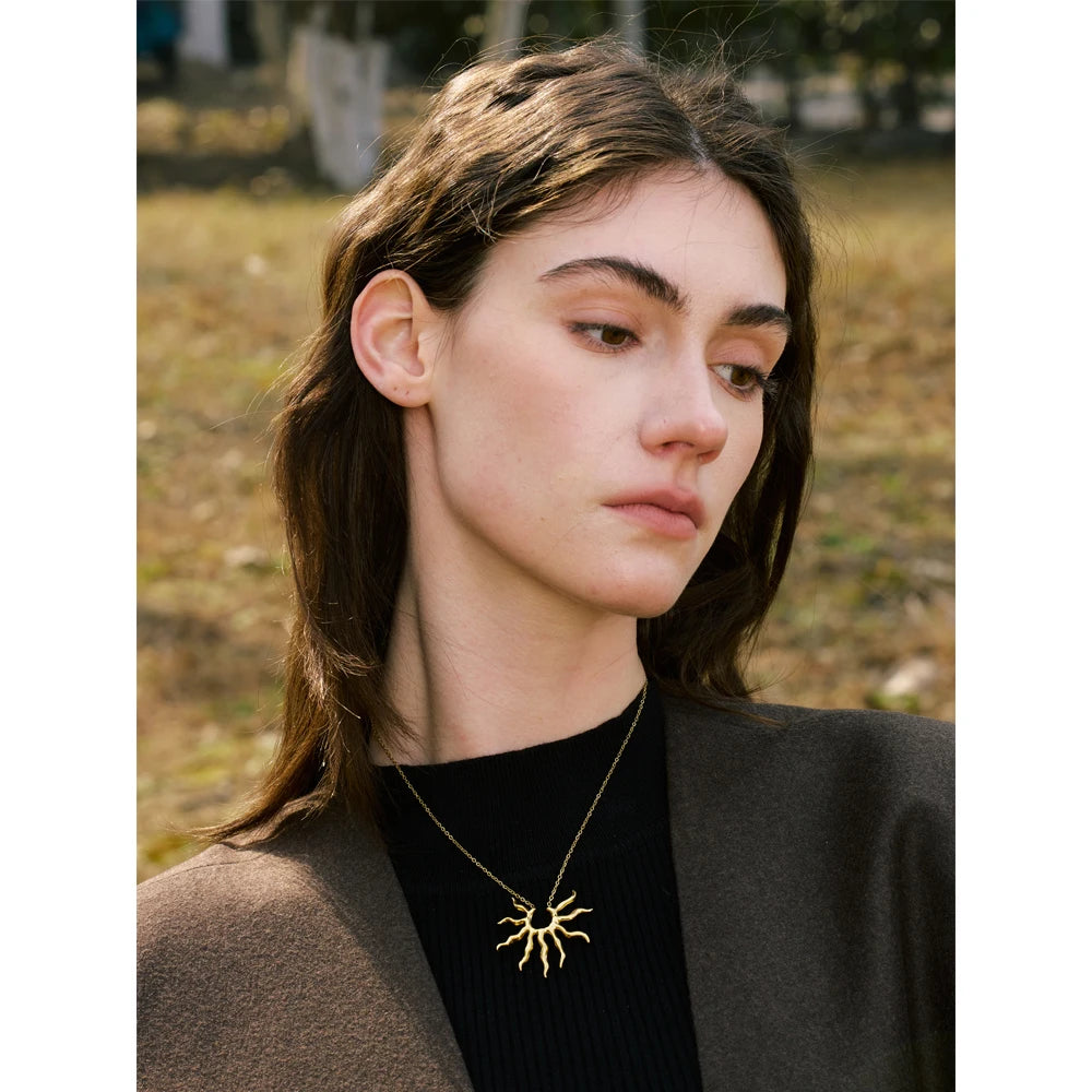 Sunburst Pendant Necklace worn – Charmhabit