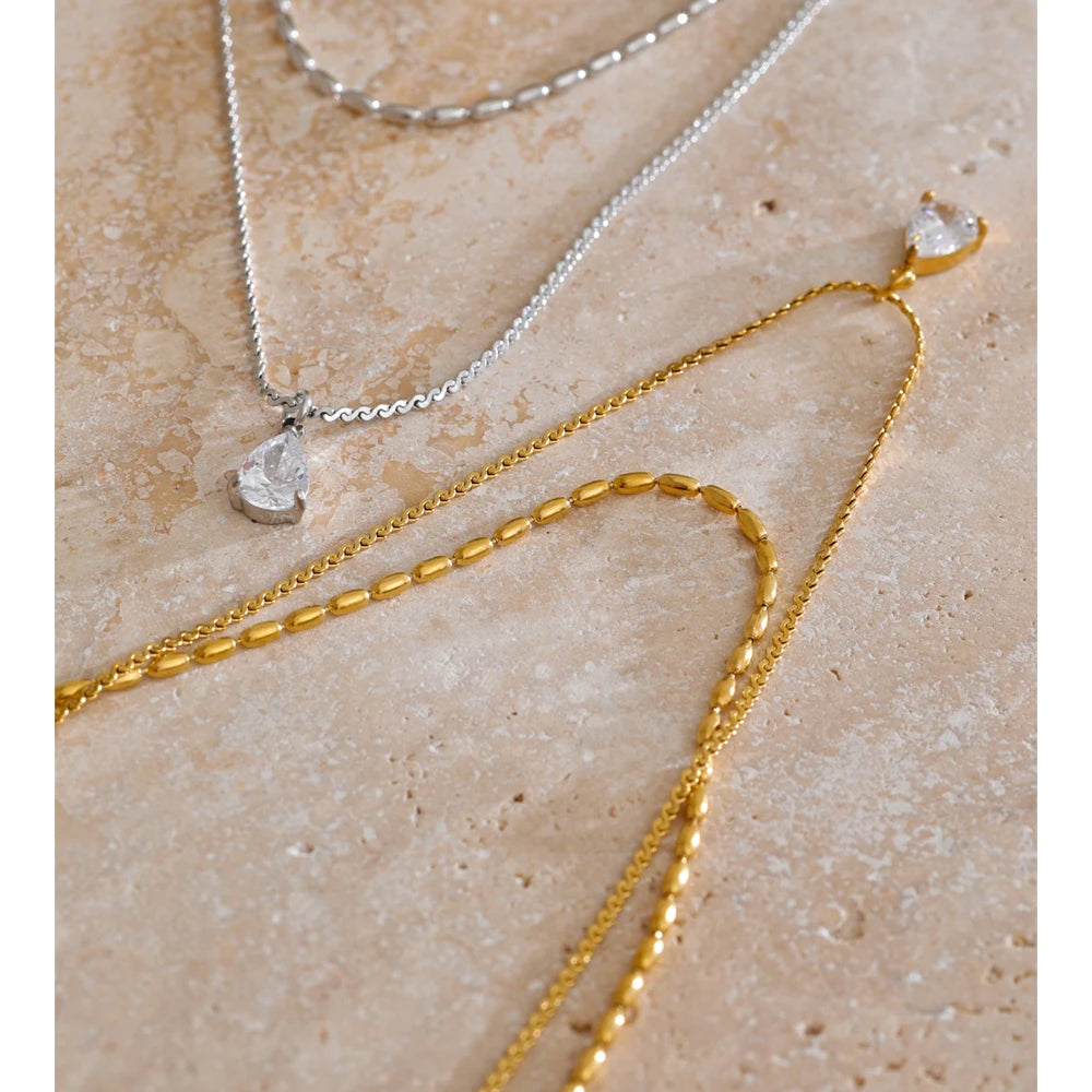 Doppelkette mit Zirkonia-Tropfen, Stimmungsbild – Charmhabit