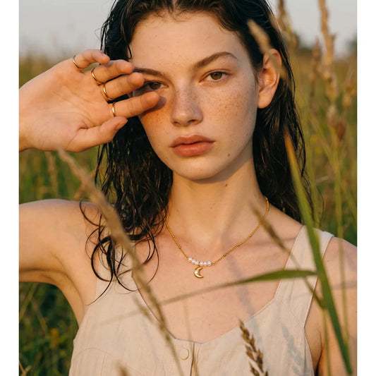 Necklace with pearl and moon, worn – Charmhabit