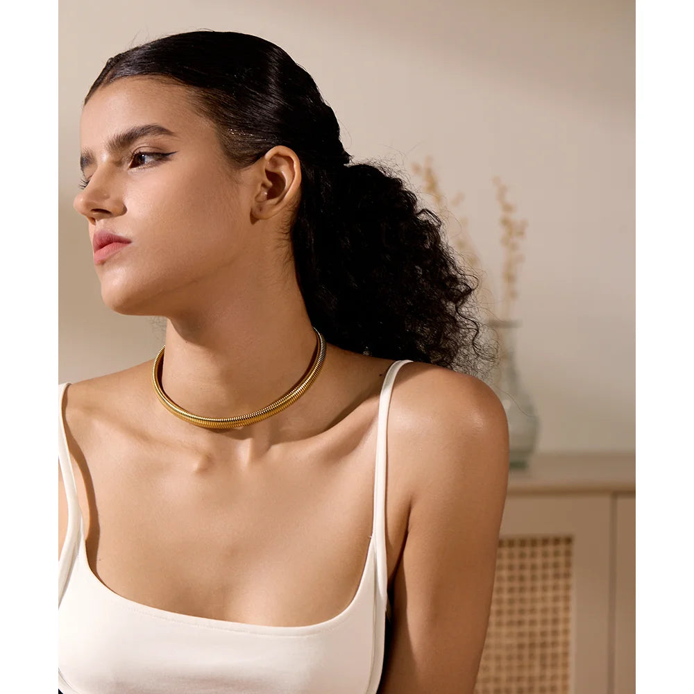 Wide flat link necklace, 6 mm, worn – Charmhabit