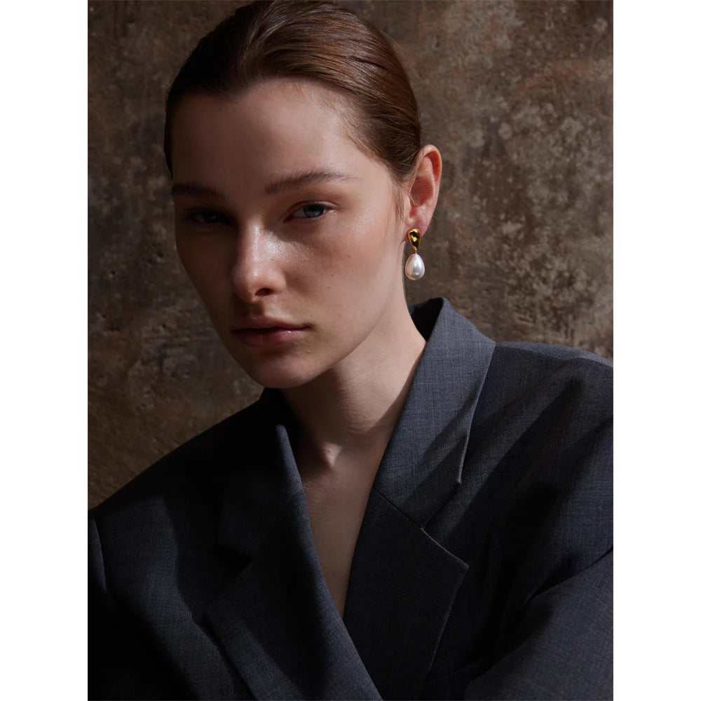 Teardrop and pearl earrings, worn – Charmhabit