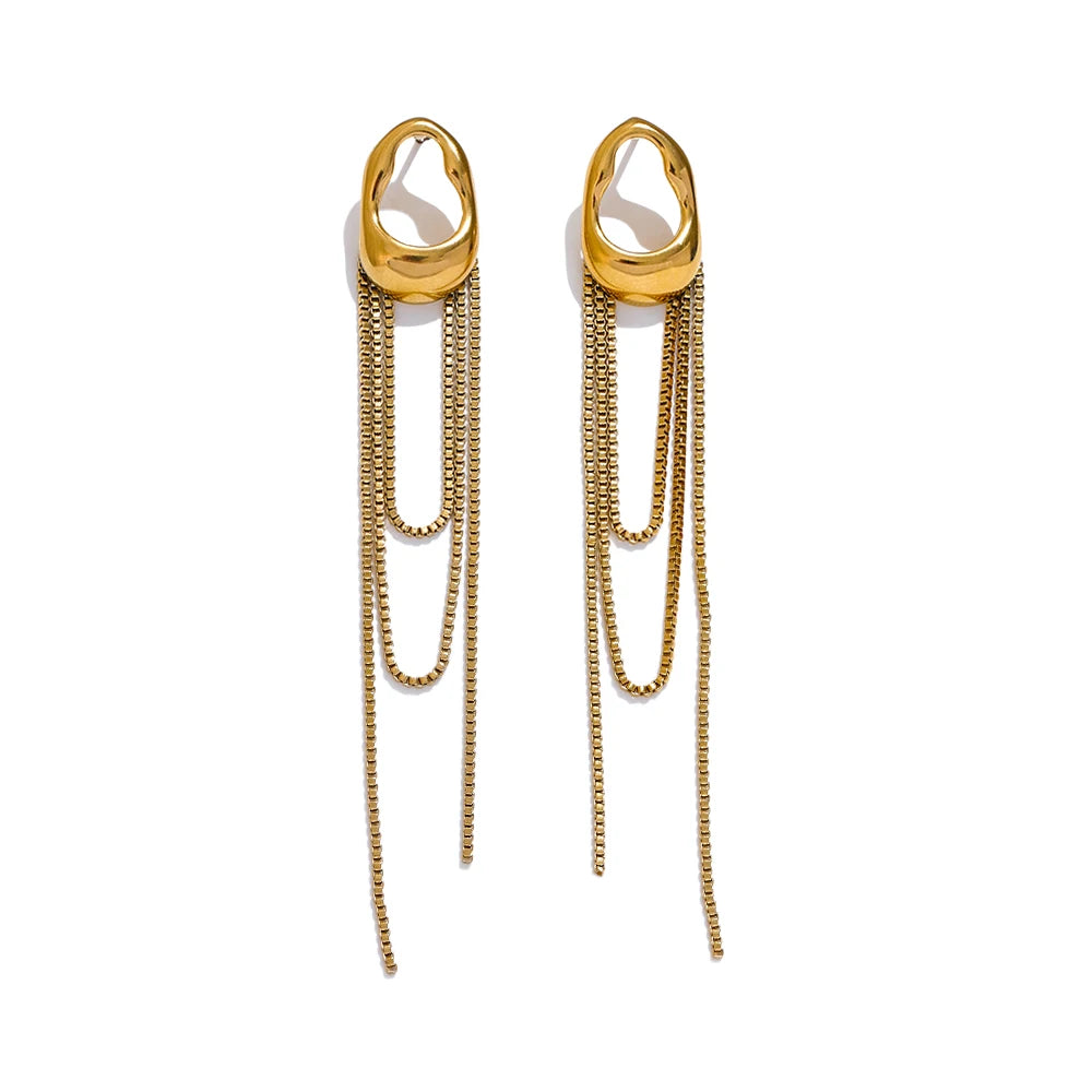 Long drop earrings with chains, gold tone, on a light background – Charmhabit