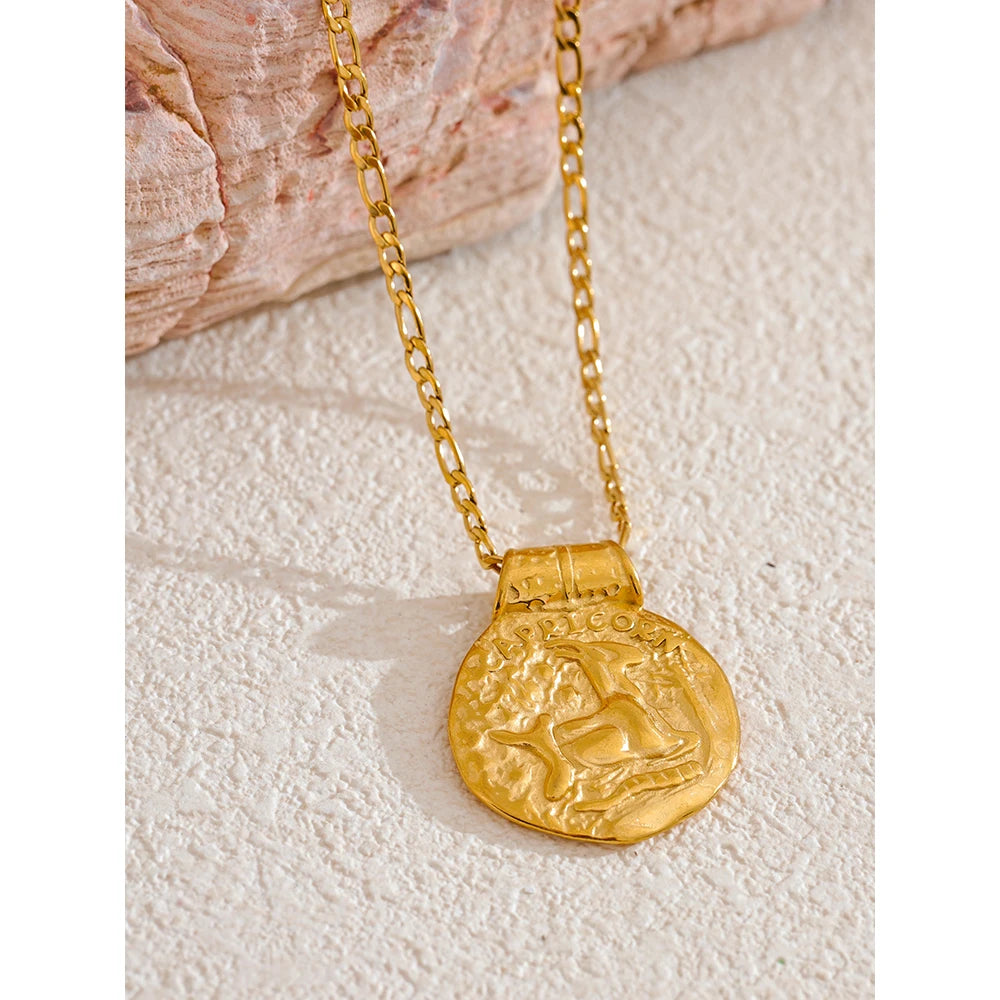 Goudkleurige sterrenbeeldketting met Steenbok-hanger