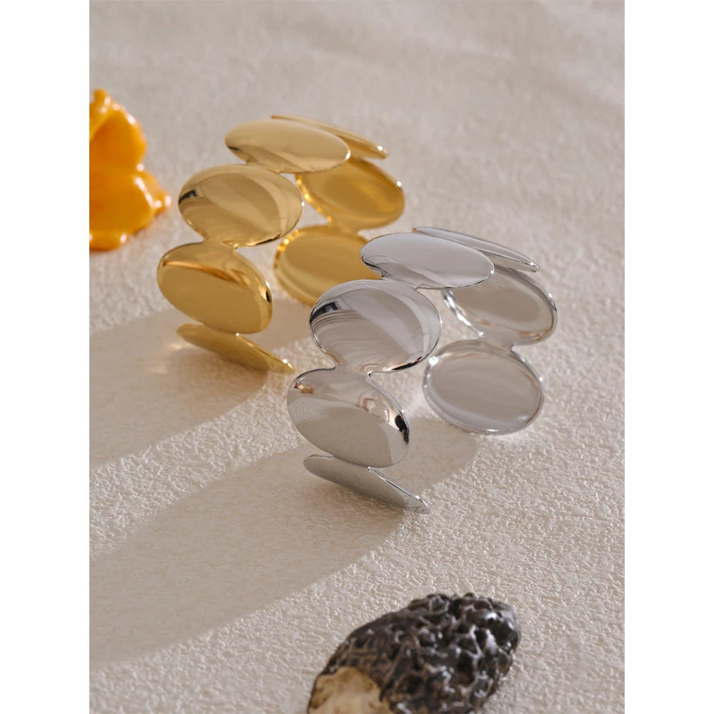 Smooth wide cuff bracelet, styled shot – Charmhabit