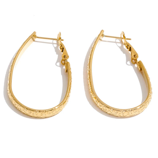 Textured oval hoop earrings, gold – Charmhabit