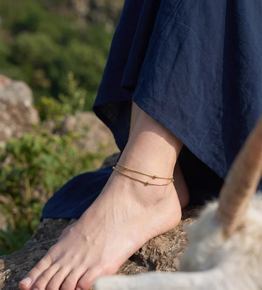 Double beaded anklet, worn around the ankle – Charmhabit