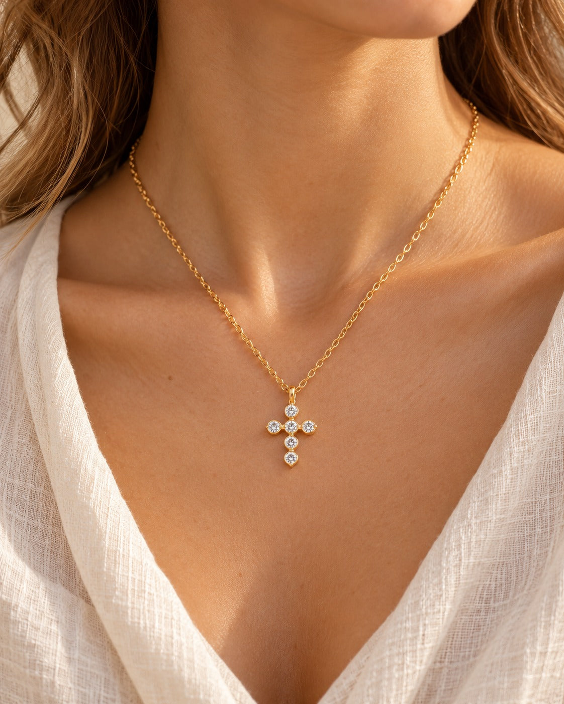 Necklace with cross and zirconia, gold tone, worn – Charmhabit