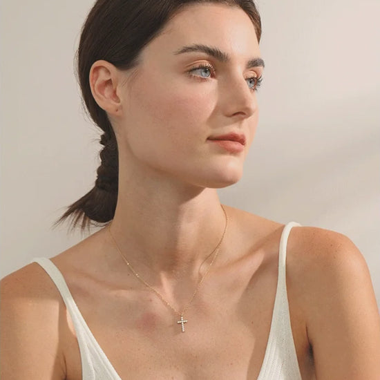 ketting-kruisje-zirkonia-rij