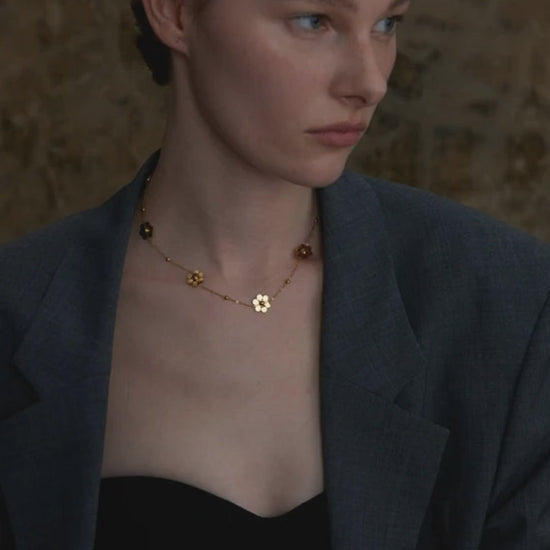 ketting-met-bloemetjes