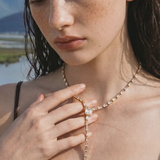 y-ketting-zirkonia-druppel