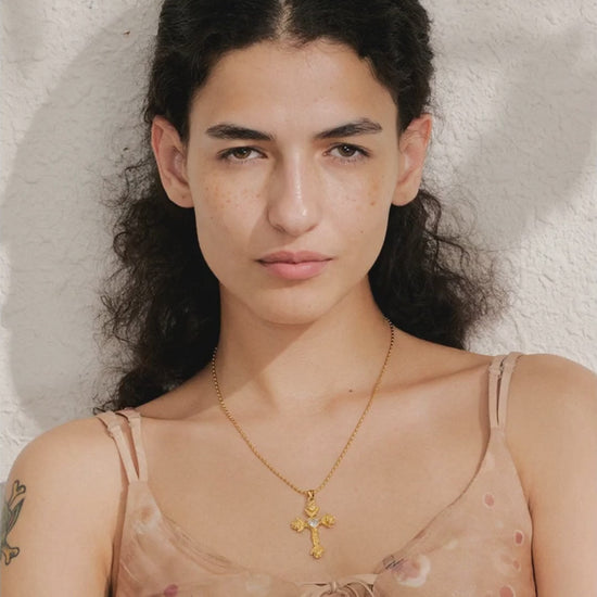 ketting-kruis-roosjes-zirkonia