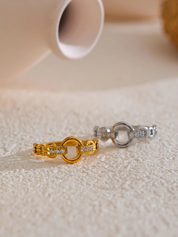 Chain-style ring with a circle and cubic zirconia, gold and silver tone, styled shot – Charmhabit