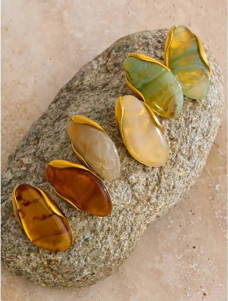Statement resin stud earrings, colours on a large stone – Charmhabit
